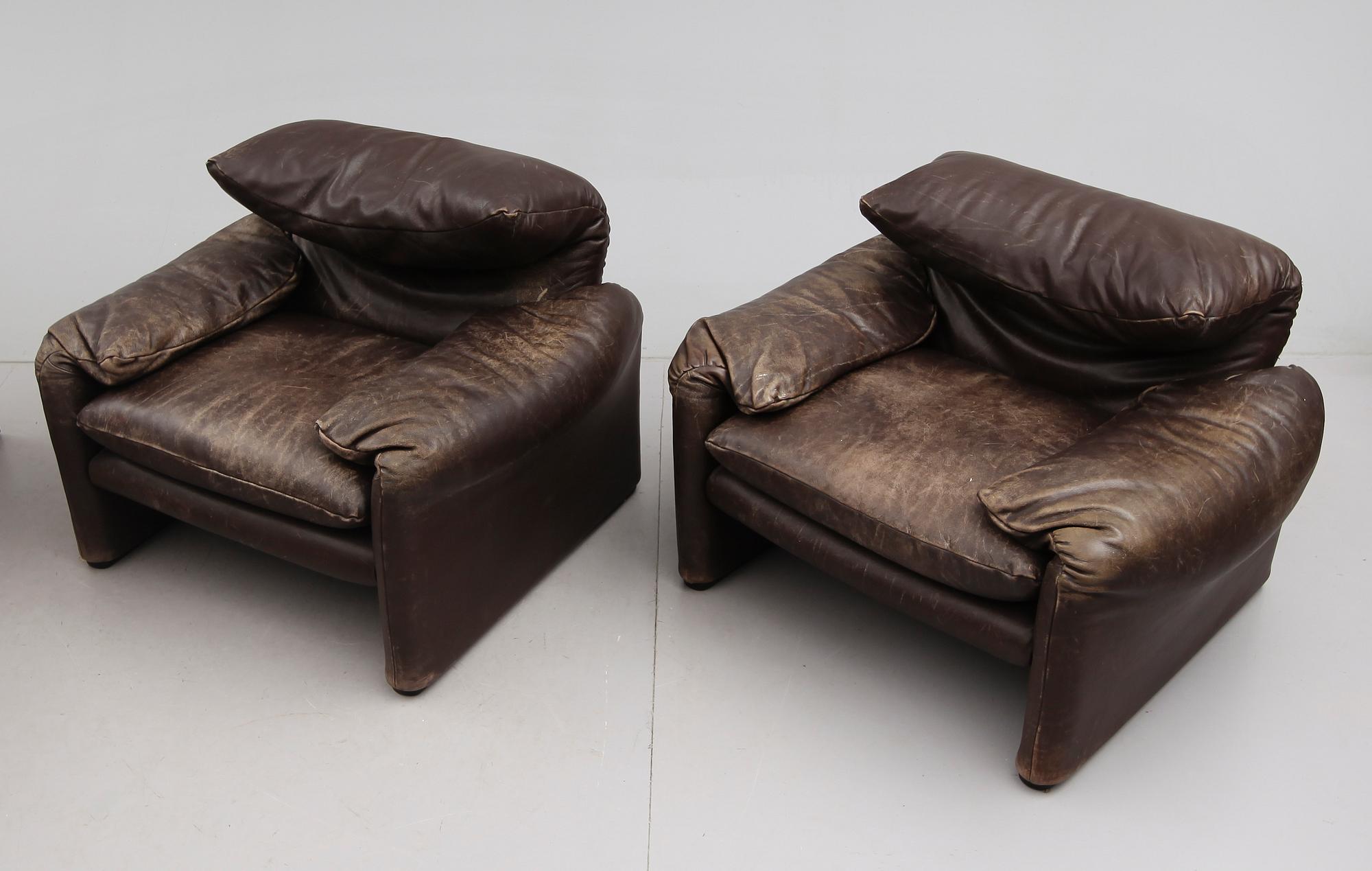 FÅTÖLJER, ett par, "Maralunga", Vico Magistretti för Cassina.