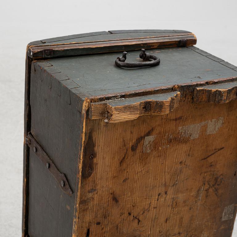 Färdskrin, Allmoge, Halland, daterat 1833.