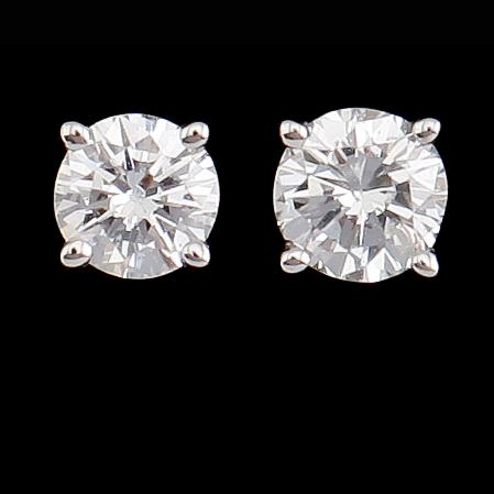 ÖRHÄNGEN, 1 par, 14 k vitguld, briljantslipade diamanter tot 0.33 ct.
