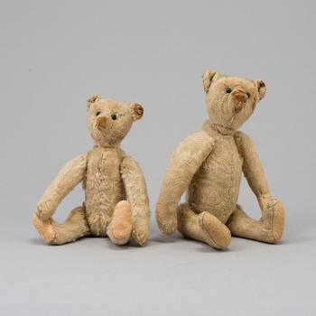 two STEIFF teddybears, Germany ca 1910.