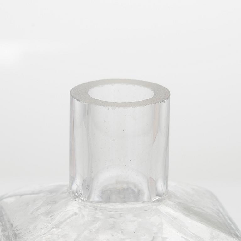 Timo Sarpaneva, prototypes, 4 bottles, and 6 schnapps glasses, made at the Karhula/Iittala glassworks in 1976.