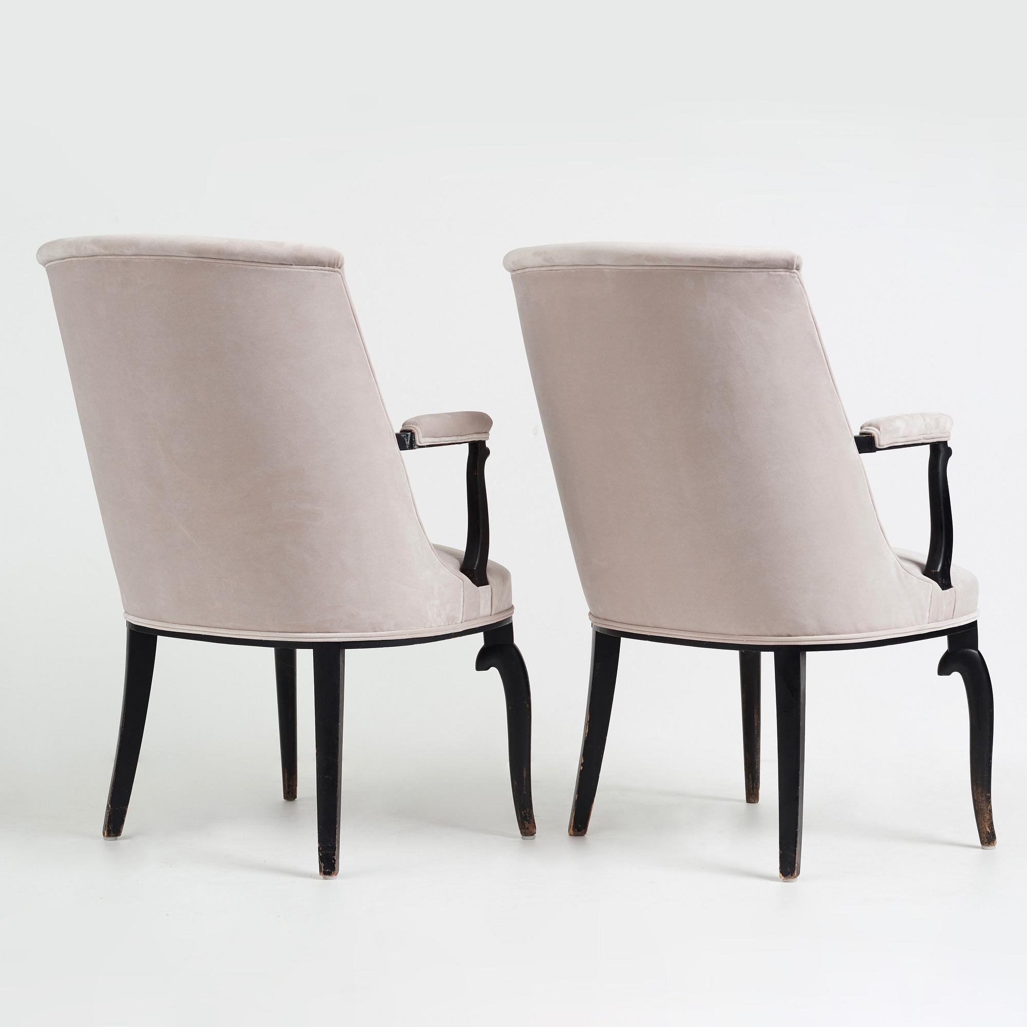 Gunnar Asplund, a pair of Swedish Grace chairs, Nordiska Kompaniet, Sweden ca 1924, from the cinema "Skandia-Teatern" Stockholm.