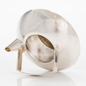 Pekka Piekäinen, a 3-piece sterling silver tea set, J.A.Tarkiainen, Helsinki 1988.