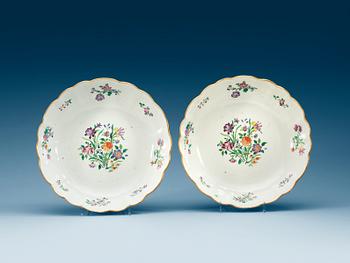 1744. SKÅLAR, ett par, kompaniporslin. Qing dynastin, Qianlong (1736-95).