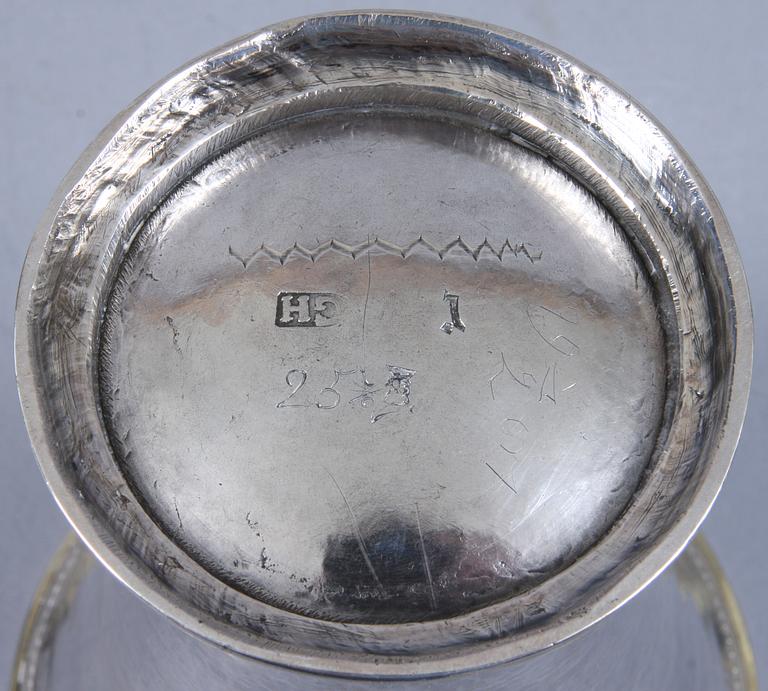 BÄGARE, silver, Gustaf Henning (1731-1757), Stockholm, 1753. Vikt 336 gram.