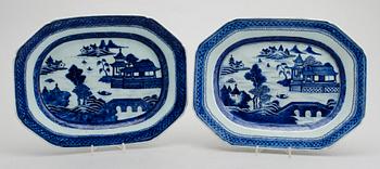 STEKFAT, 1 par, porslin, Kina, 1700-/1800-tal.