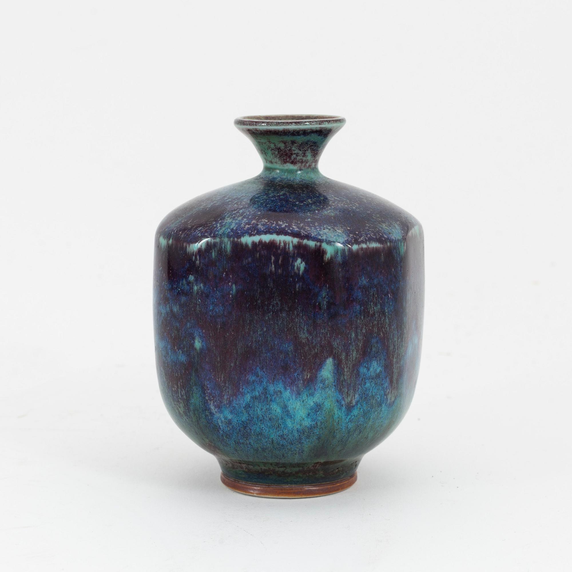 Berndt Friberg, a stoneware vase, Gustavsbergs studio, 1974.