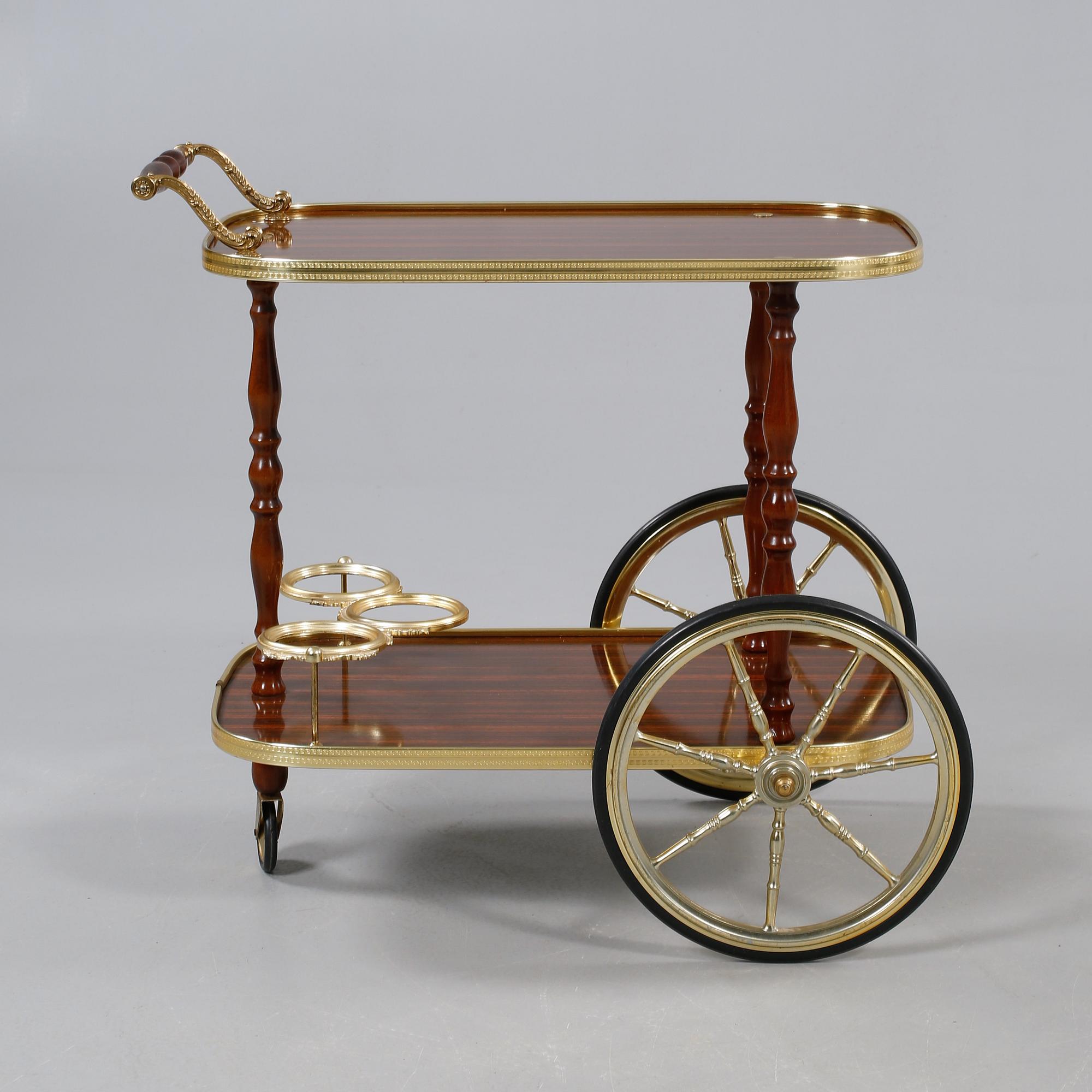 SERVERINGSVAGN, 1900-talets andra hälft.