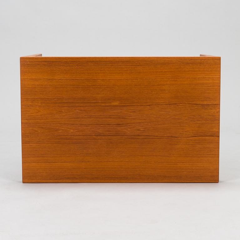 Severin Hansen, a mid-20th century '43' table for Haslev Møbelfabrik Denmark.