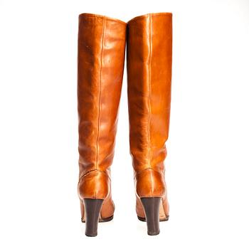 SKOR, Etro.