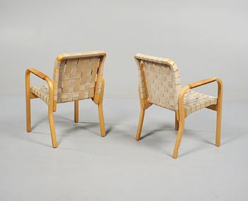 KARMSTOLAR, ett par, modell 45, Alvar Aalto, modellen formgiven 1947.