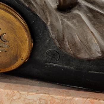 BORDSPENDYL, Frankrike, tidigt 1900-tal, märkt Fabrication Francaise.