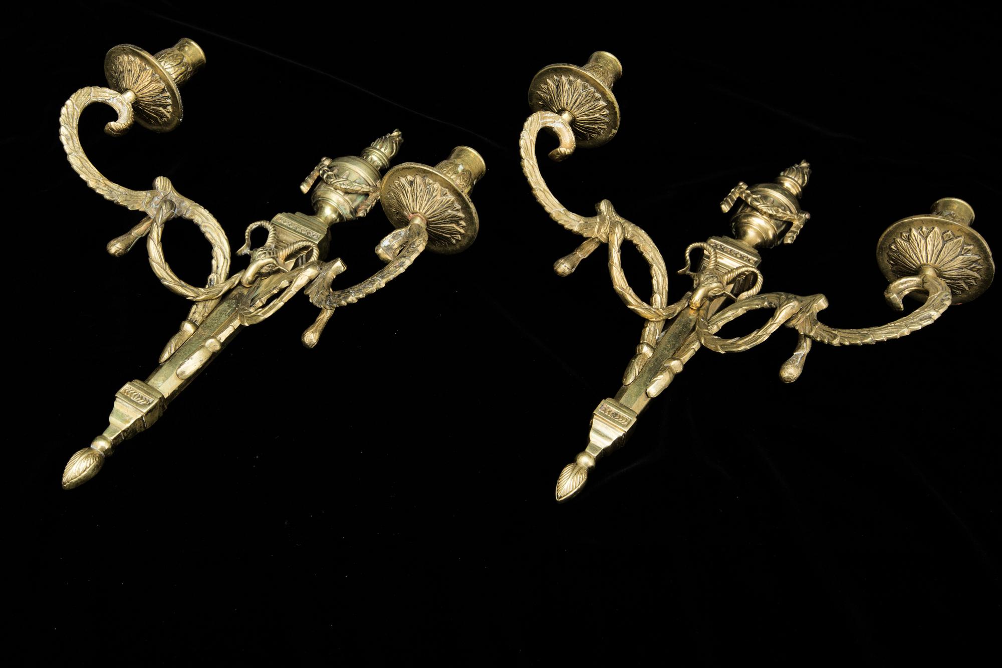 VÄGGAPPLIQUER, ett par, mässing, Louis XIV-stil.