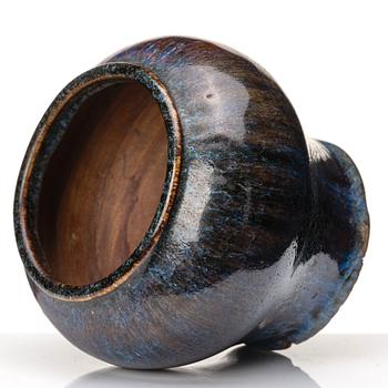 A jun glazed jar, Song/Yuan dynasty.