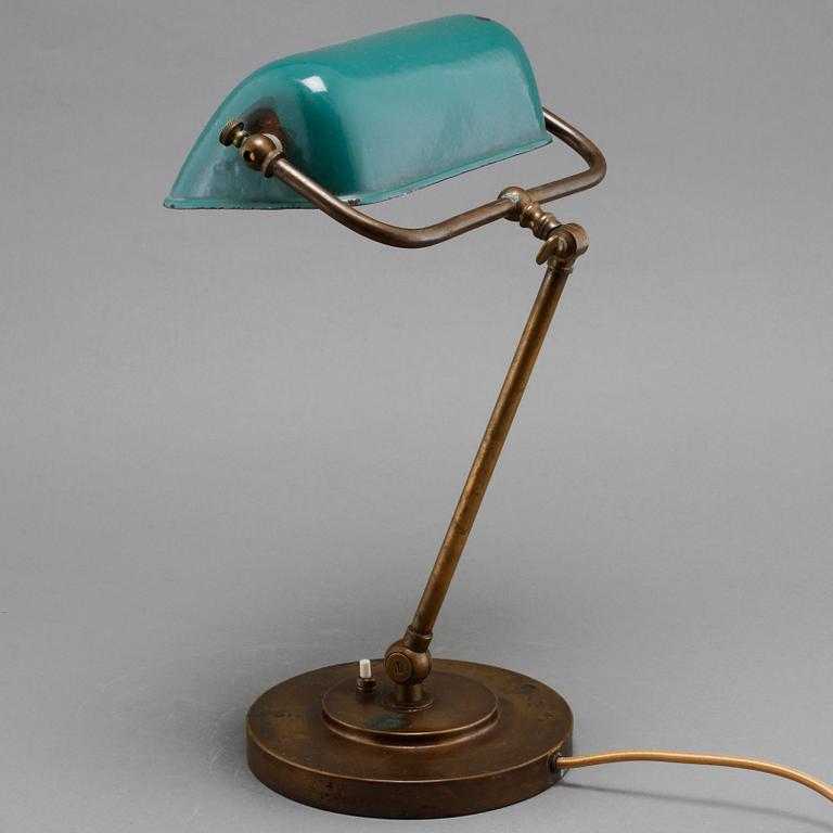 SKRIVBORDSLAMPA, 1900-talets första hälft.