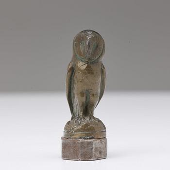 A 20th century bronze seal in shape of an owl.