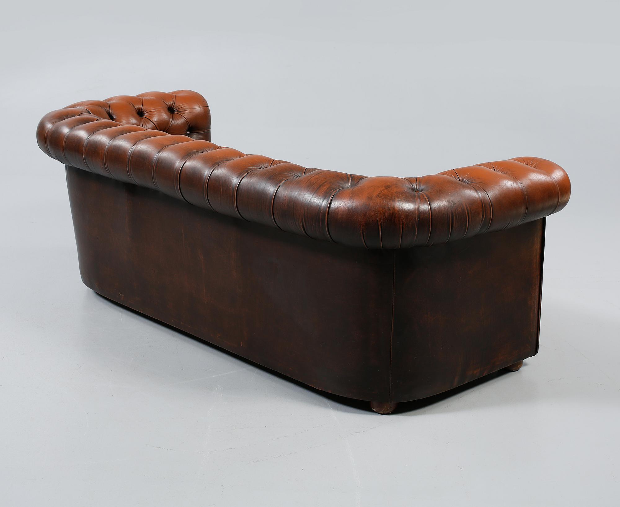 SOFFA, chesterfieldmodell, 1900-talets andra hälft.