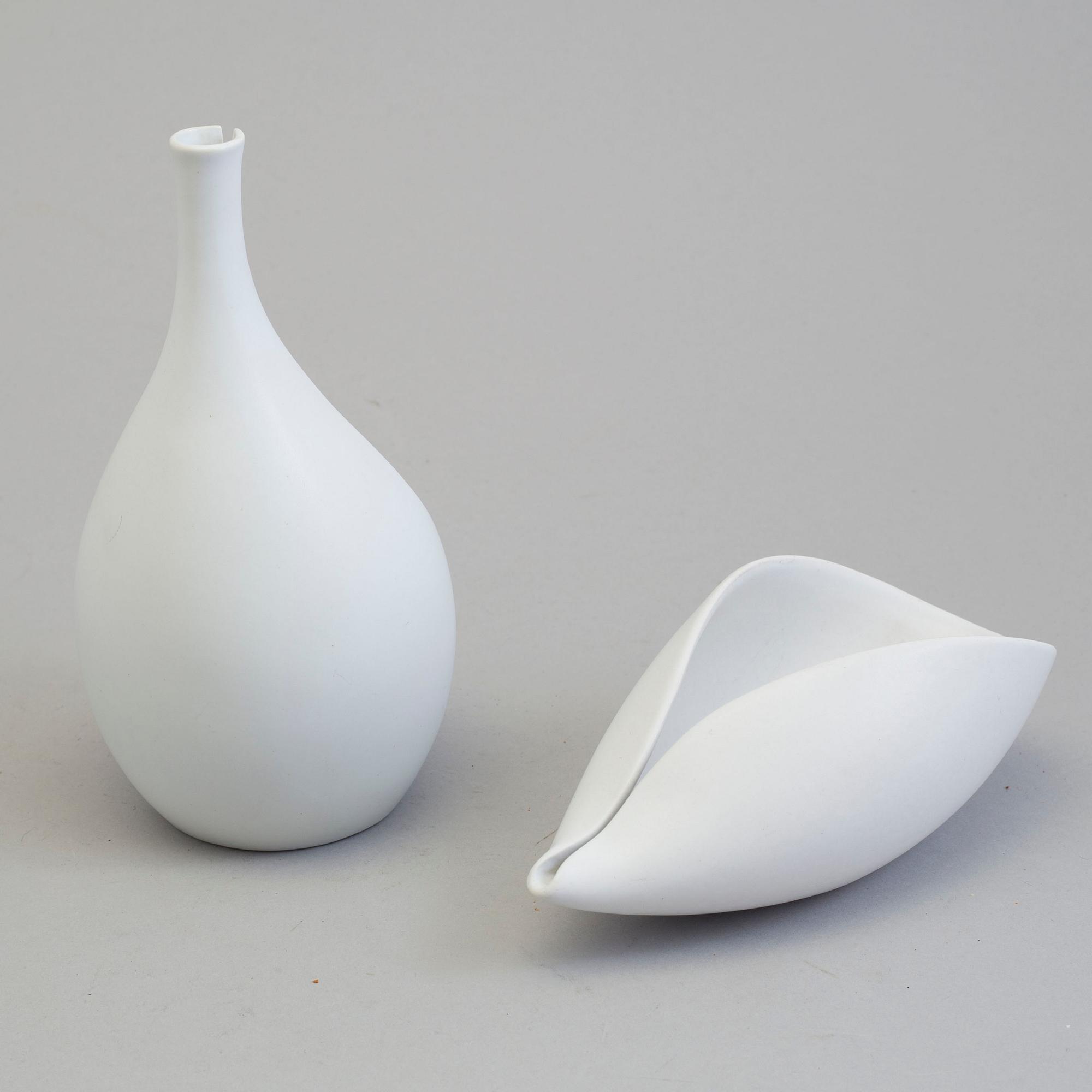 A stoneware vase and bowl of the "Pungo" series, Stig Lindberg, Gustavsberg 1953-63.