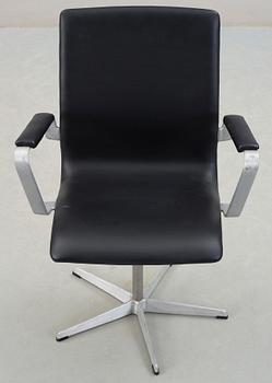 SNURRSTOL, "Oxford", Arne Jacobsen, Fritz Hansen.