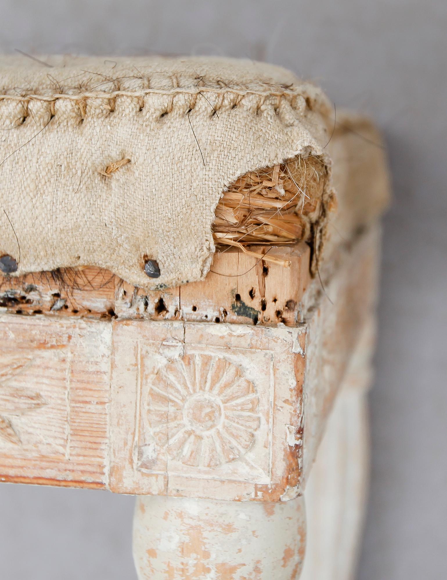 TABURETTER, 2 st, sengustavianska, 1800-talets början.