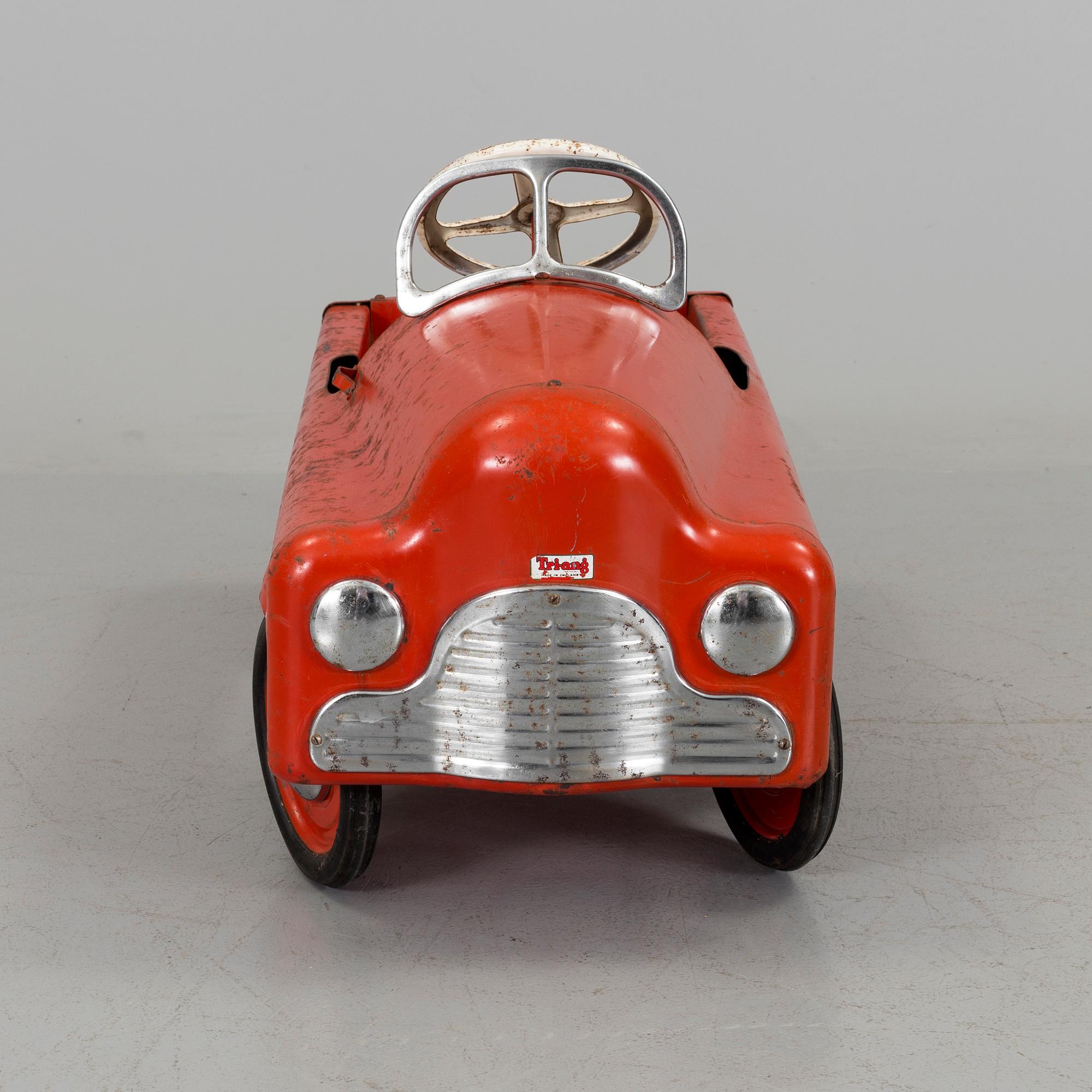 A 1950s tramp car, "Lightning", Tri-Ang, England.