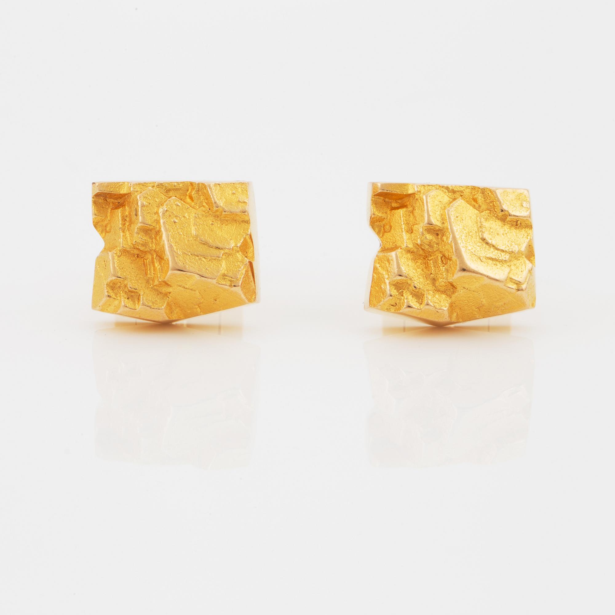 A pair of Björn Weckström 18K gold cufflinks.