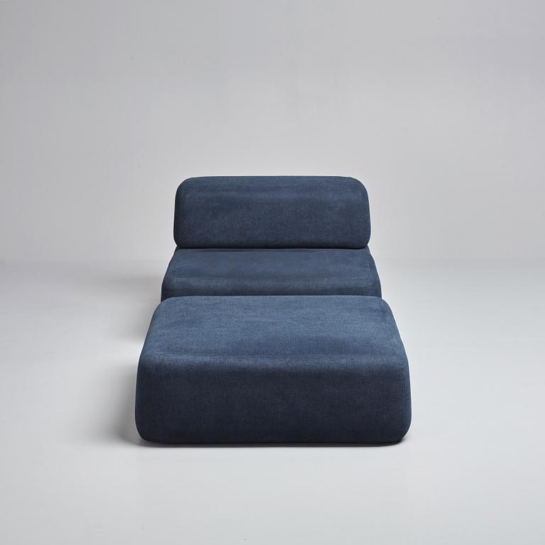 Claesson Koivisto Rune, "Bonbon", fåtölj med fotpall, Sfera, Japan, 2005.