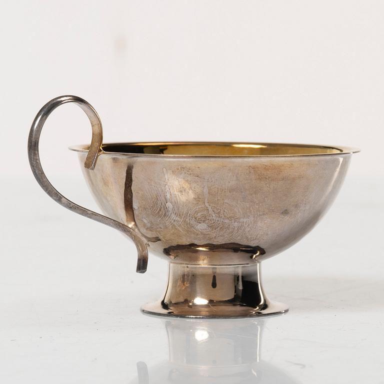 Guldsmedsaktiebolaget (GAB), A set of twelve silver punch mugs, Stockholm 1967-1968.