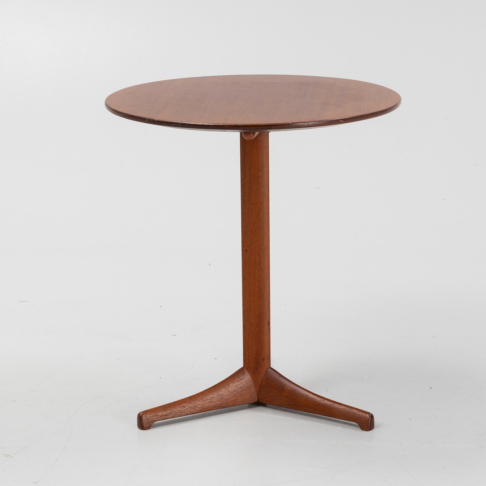 Kerstin Hörlin-Holmquist, a mahogany veneered 'Äpplet' side table, Triva, Nordiska Kompaniet.