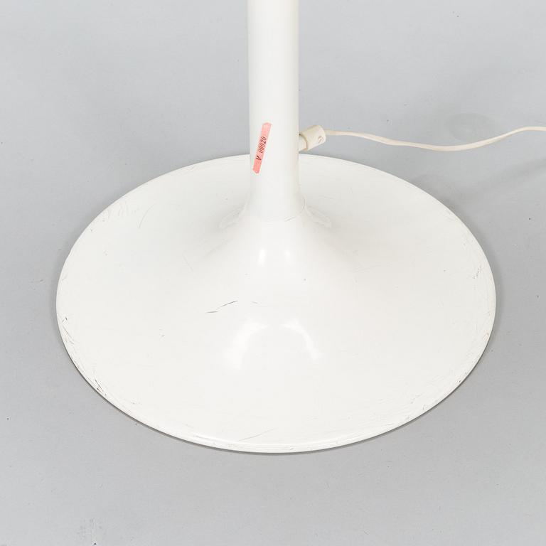 Hans-Agne Jakobsson, golvlampa, modell G149 för Markaryd.