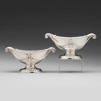 A pair of English 18th century silver sauce-boats, mark of John Parker & Edward Wakelin, London 1768.