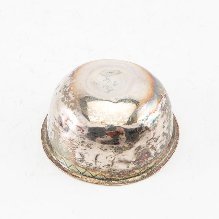 Tumbler silver two pieces silver late 18th century.
