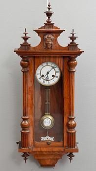 VÄGGPENDYL, Junghans. Sekelskiftet 1800/1900.