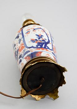BORDSLAMPA, porslin, Japan, imari, tidigt 1900-tal.