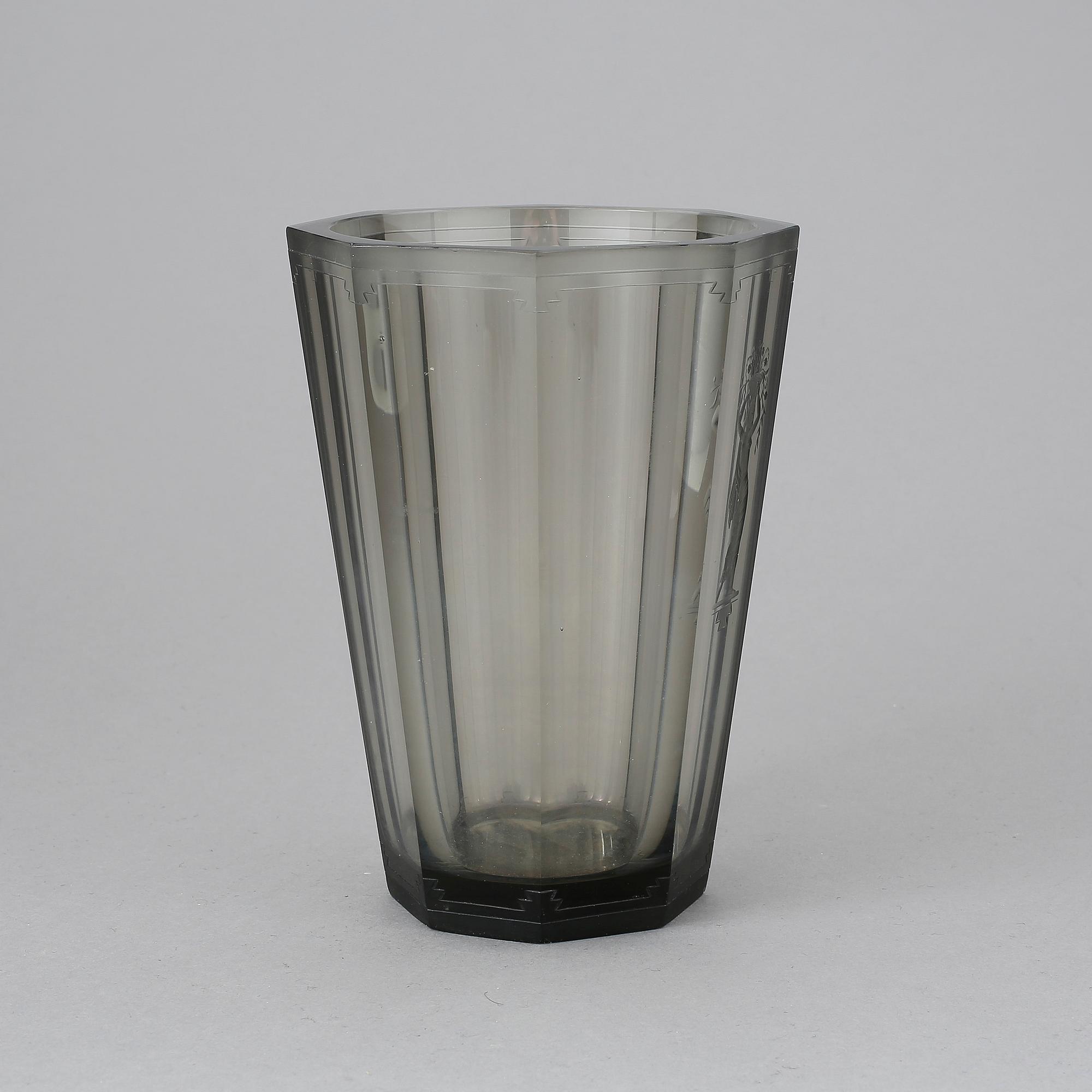 VAS, glas, Edward Hald Orrefors. 1900-talets första hälft.