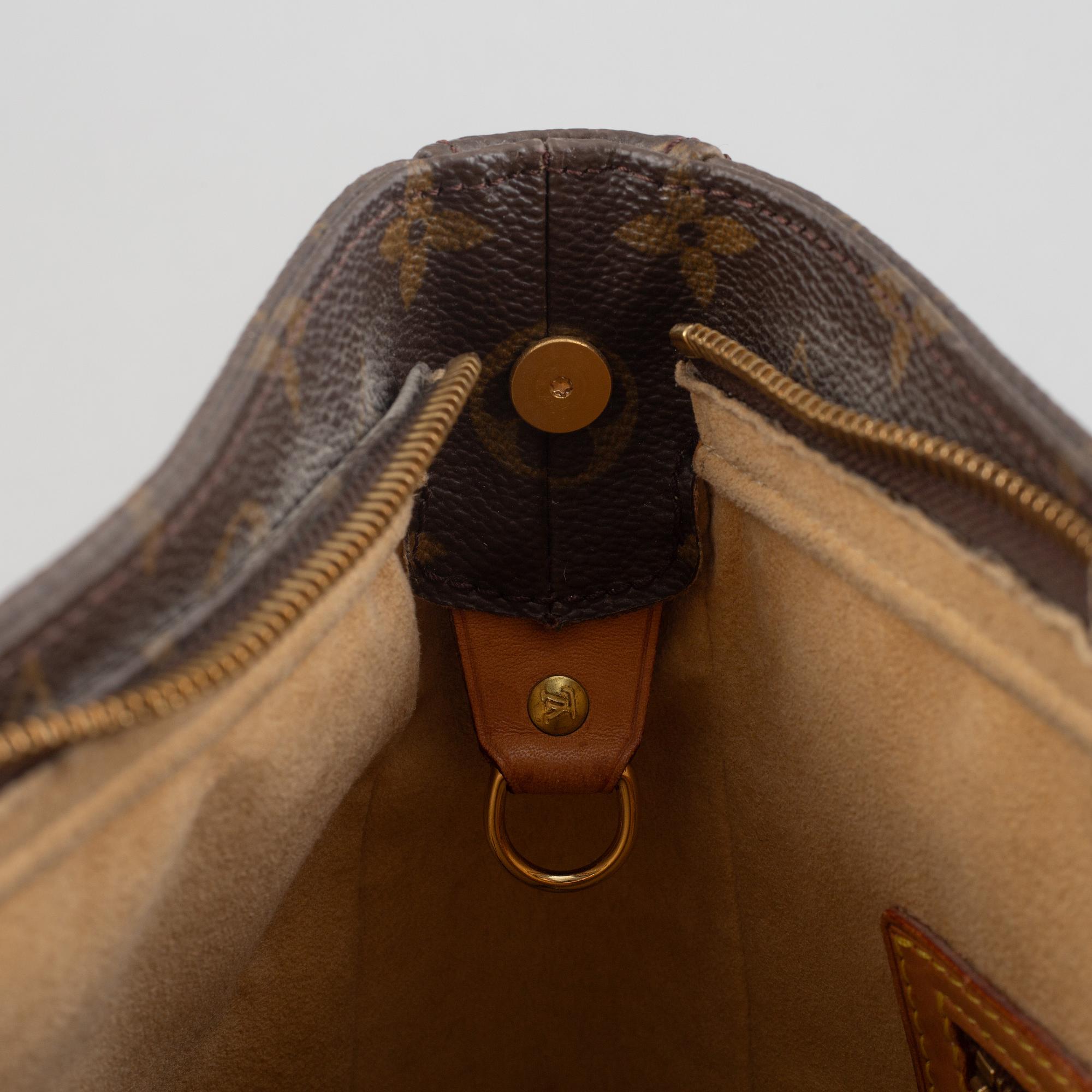 Louis Vuitton, a 'Looping GM' handbag, 2001.