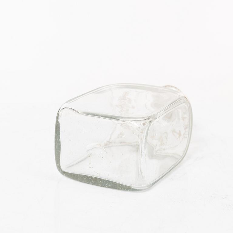 Six glass items, 18th-19th Century.