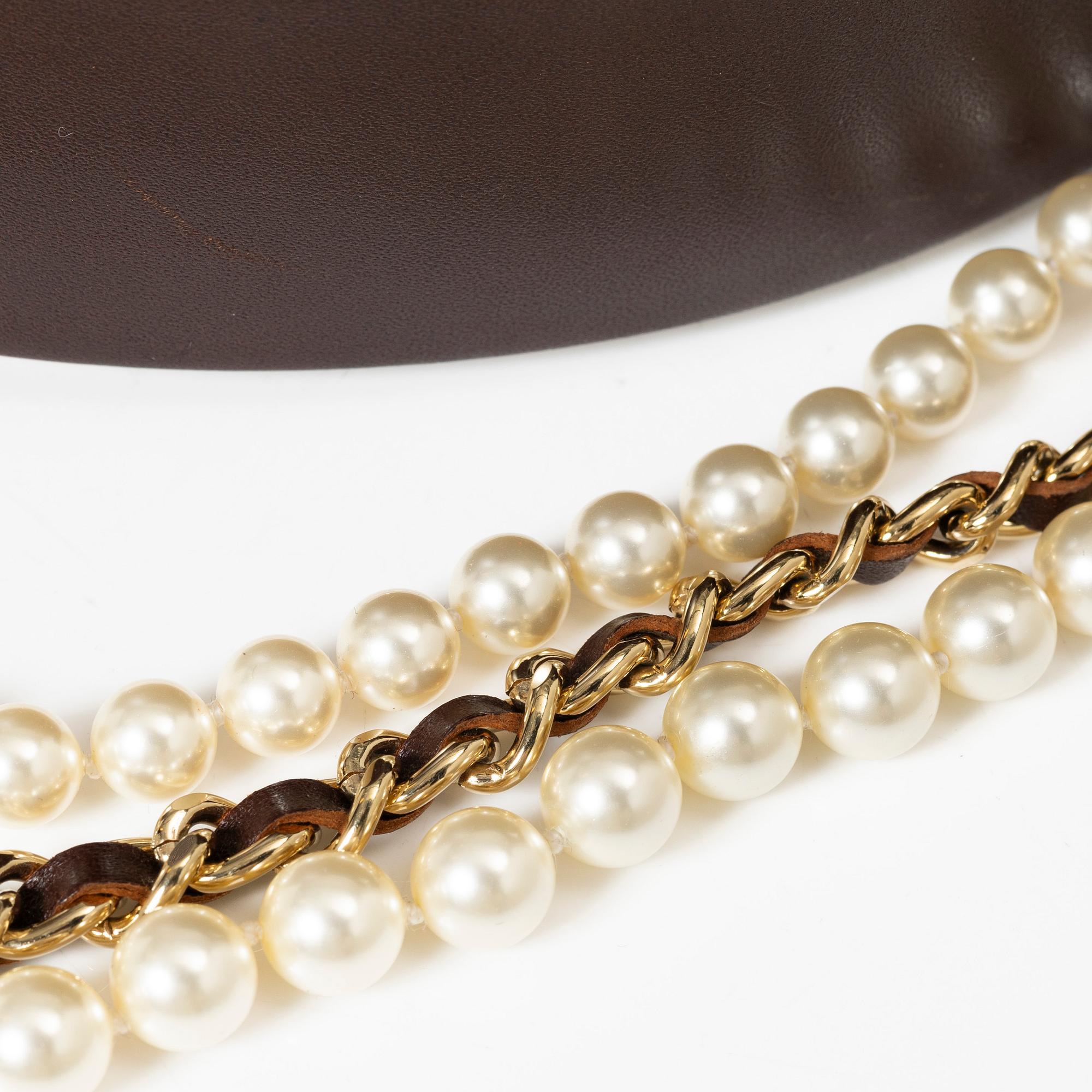 Chanel, skärp, storlek 90, 2002.