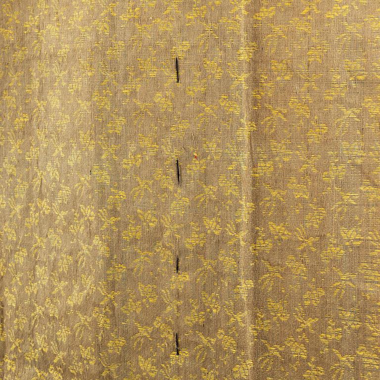 A Chinese embroidered textile, 20th century.
