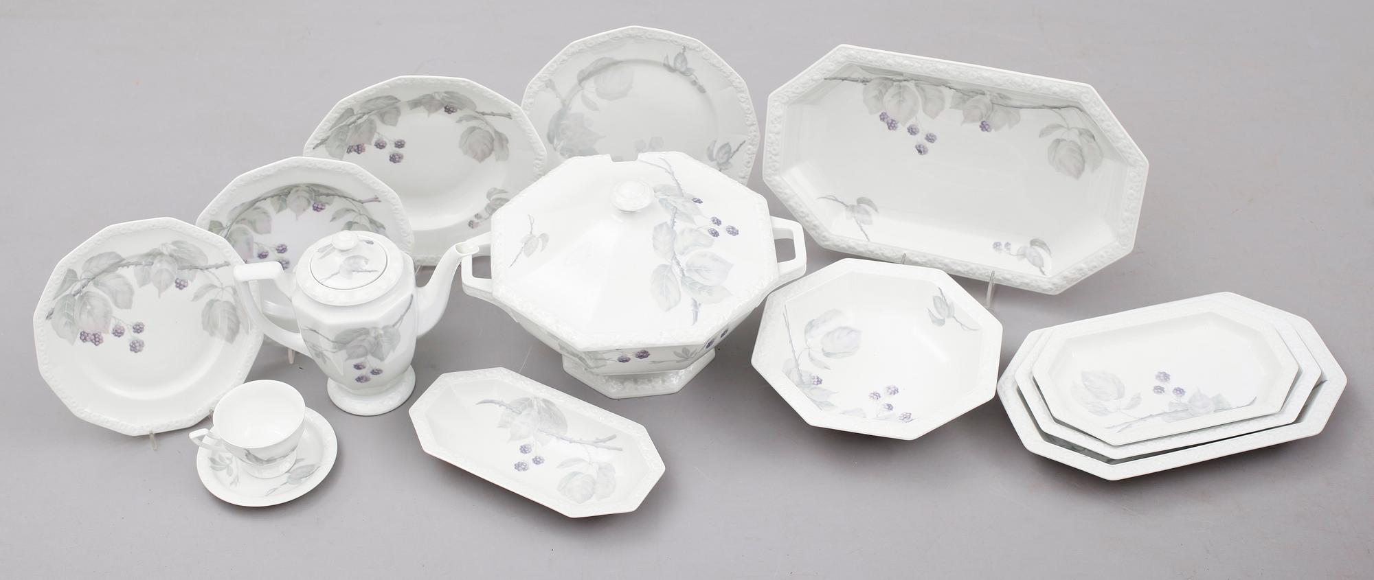 MATSERVIS, 66 delar, porslin, "Maria", Rosenthal.