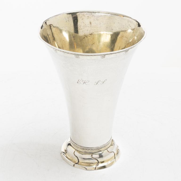 A Swedish 18th century parcel-gilt silver beaker, mark of Eric Ramstedt, Härnösand 1795.