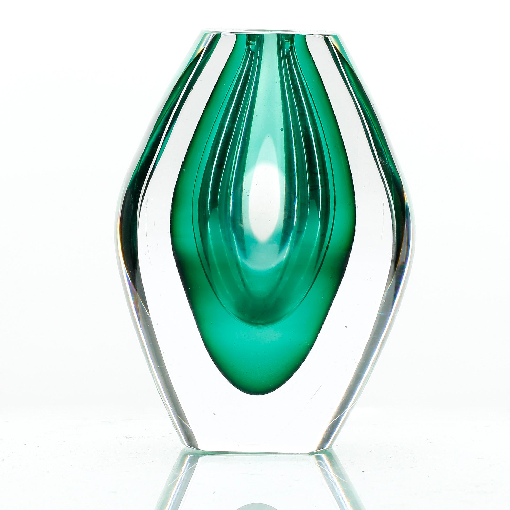 VAS, glas, Mona Morales Schildt, Kosta, 1900-talets andra hälft.