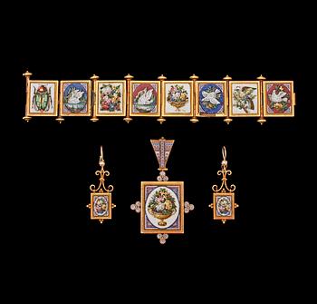 1045. An Italian micromosaic bracelet, pendant and earrings, c. 1860-1880.