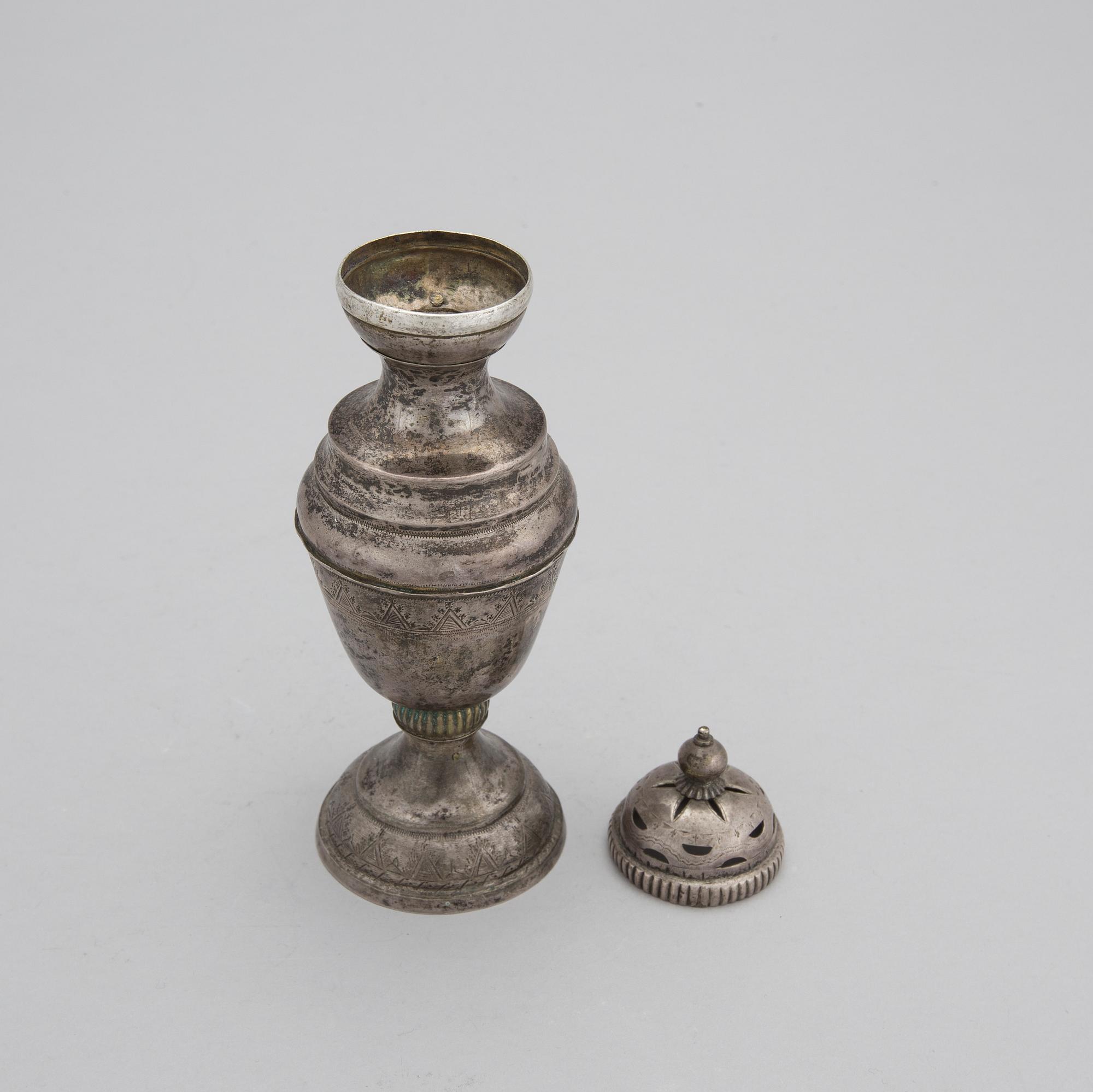 SOCKERRUSKA, silver, ostämplad, troligen 1800-tal. Vikt 209 gr.