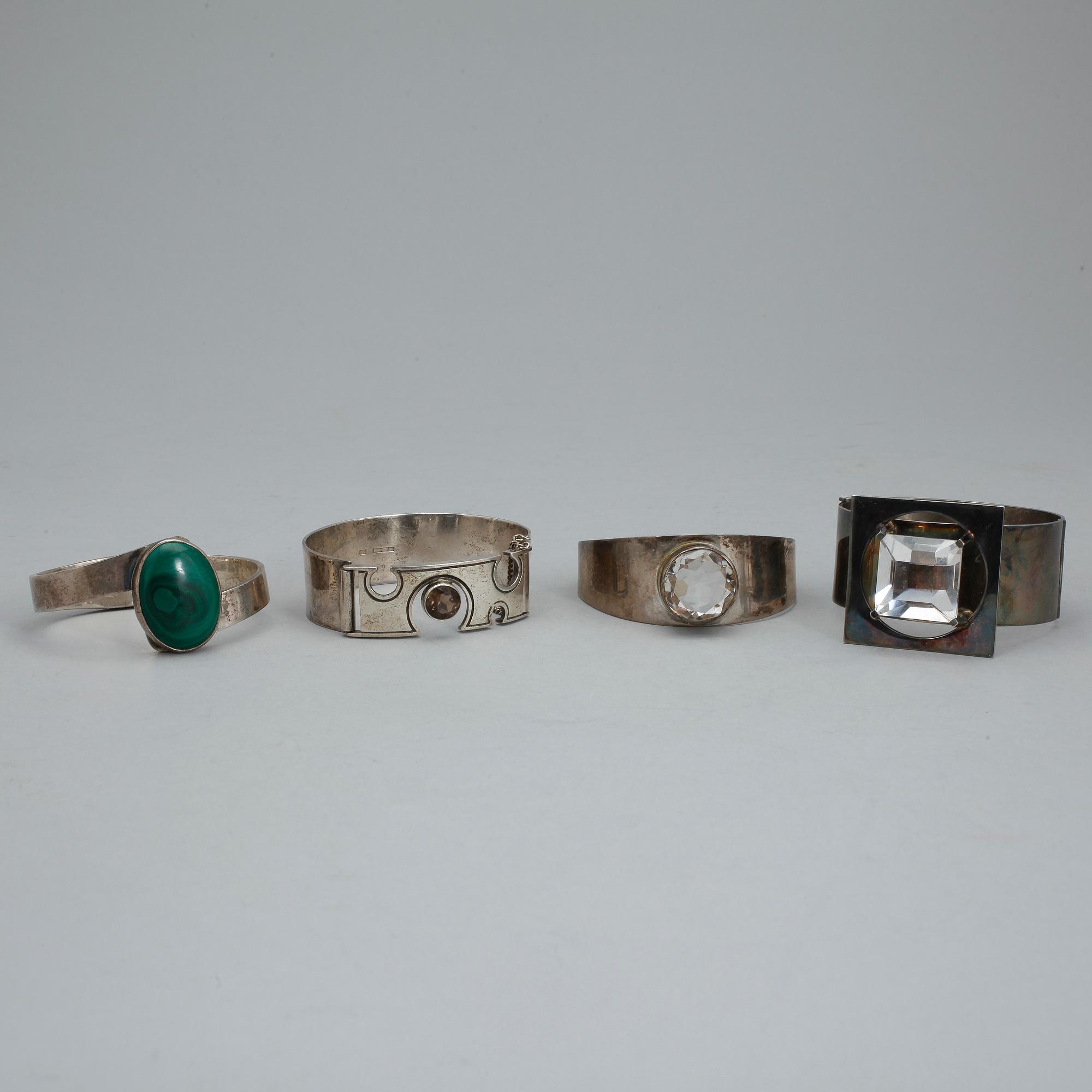 PARTI SMYCKEN, 5 stycken, silver, bland annat Sverige och Finland, 1900-talets andra hälft. Total vikt ca 315 gram.