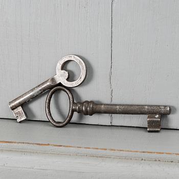 Vitrinskåp, omkring 1900.