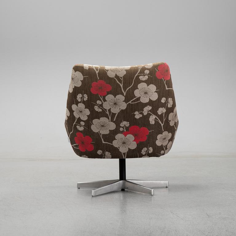 A 'Teve' easy chair by Jonas Ihreborn.