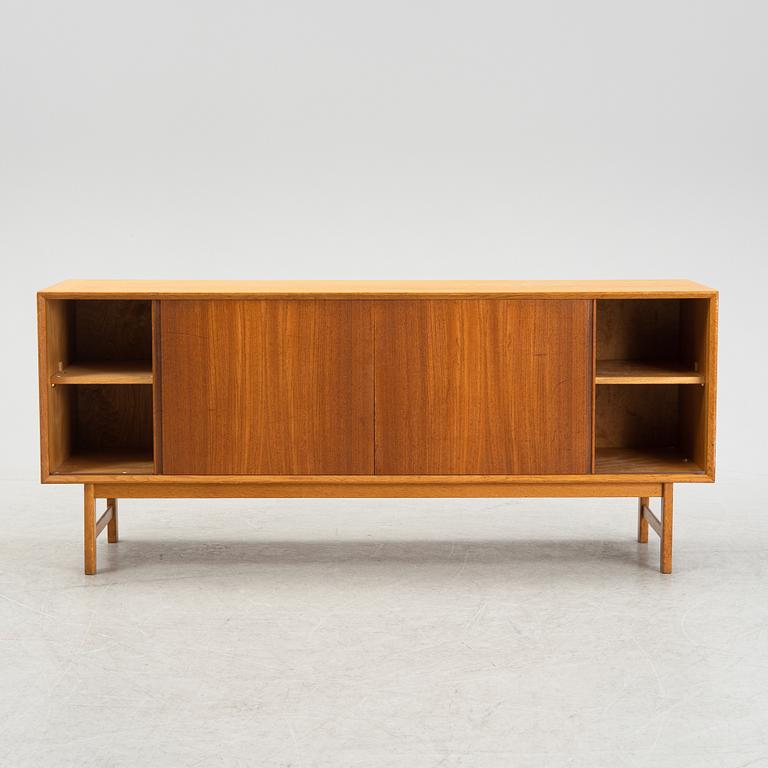 Sideboard, 1900-talets mitt.