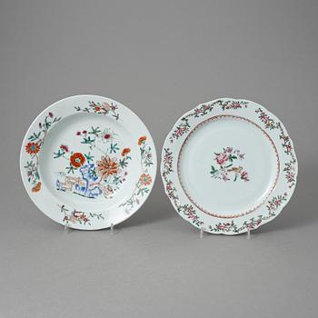 TALLRIKAR, 2st, porslin, Kina, 1700-tal.