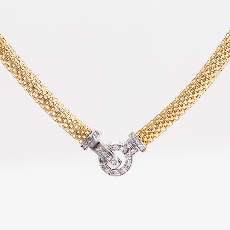Halsband, 18K guld/vitguld, diamanter totalt ca 0.21 ct, Italien.